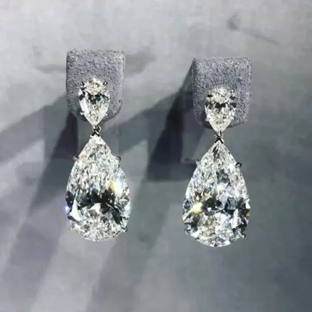 N/A teardrop dangle